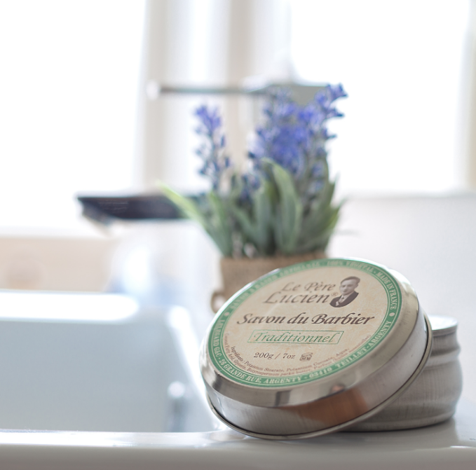TRADITIONNEL 200g Shaving Soap with 10 Essential Oils Le Père Lucien FRANCE